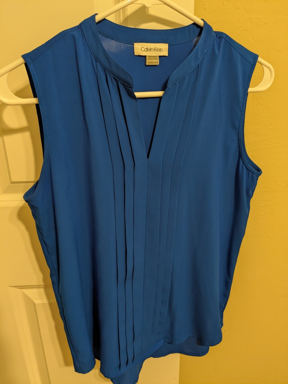Calvin Klein Sleeveless Pleated V-Neck Camisole - Blue